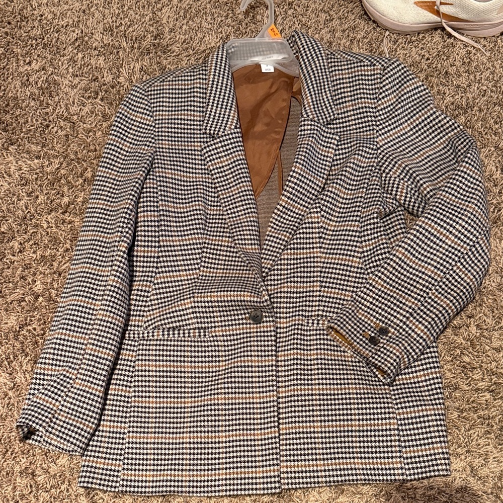 Women’s Houndstooth Blazer - Black and White